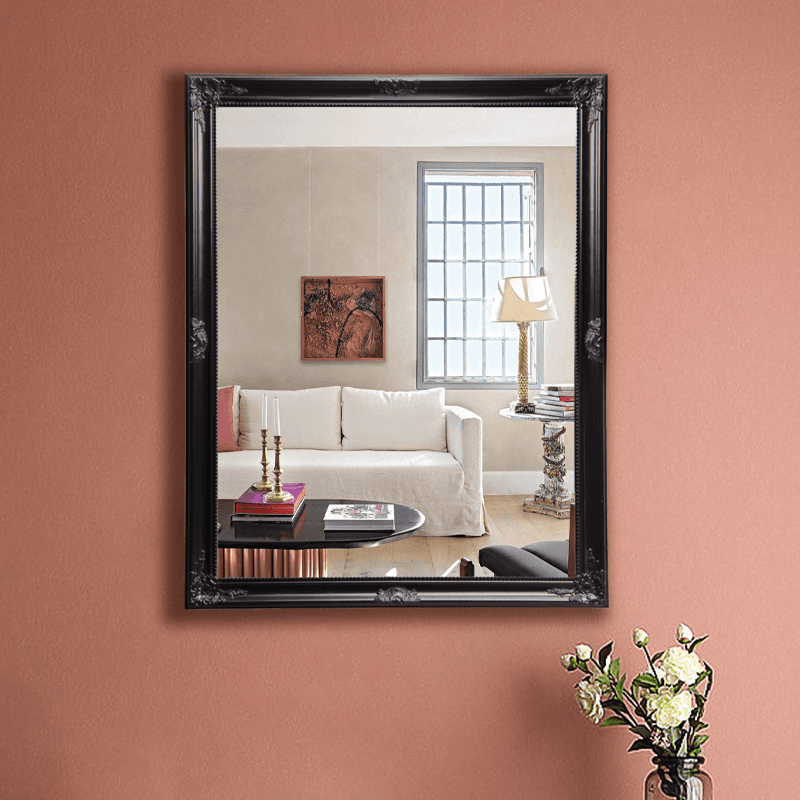 مرآة حائط سوداء على الطراز الباروكي